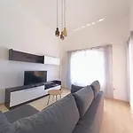 Ftv, By Comfortable Luxury Κοραλέχο
